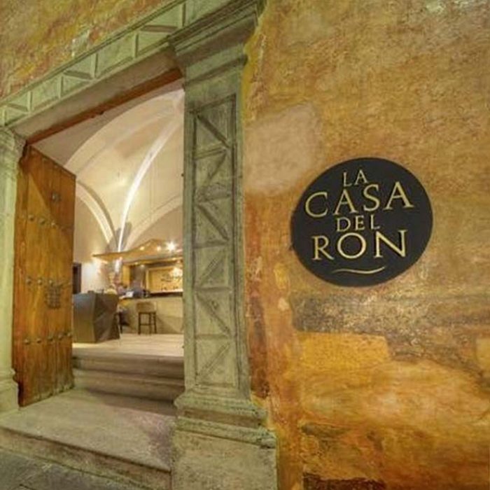 Casa del Ron Antigua - Ron, historia y tradición en un entorno emblemático.